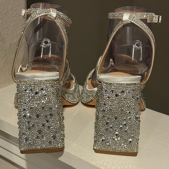 Elegant Crystal-Embellished Clear Heels - Picture 7 of 9
